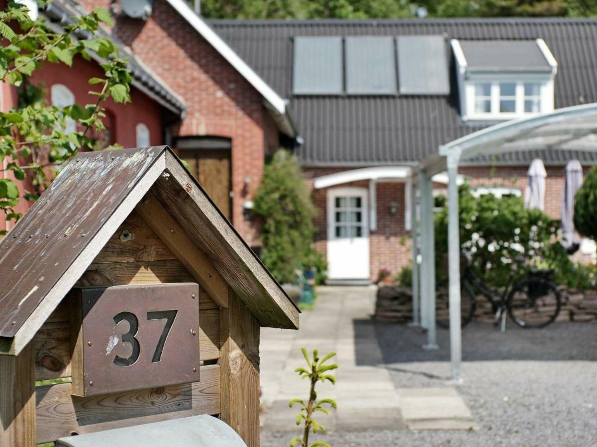 4 Person Holiday Home In Nex Langedeby エクステリア 写真