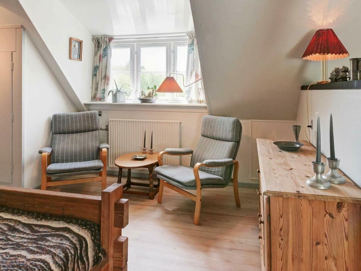 4 Person Holiday Home In Nex Langedeby エクステリア 写真