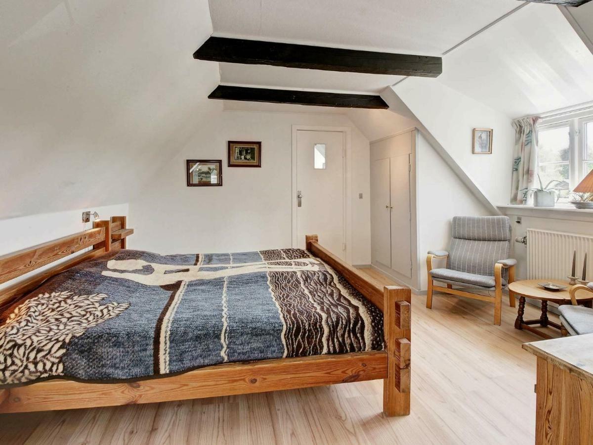 4 Person Holiday Home In Nex Langedeby エクステリア 写真